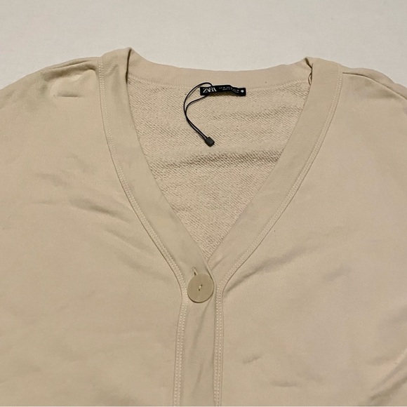 Zara Women's Cardigan Sweater Size Medium - Picture 2 of 16